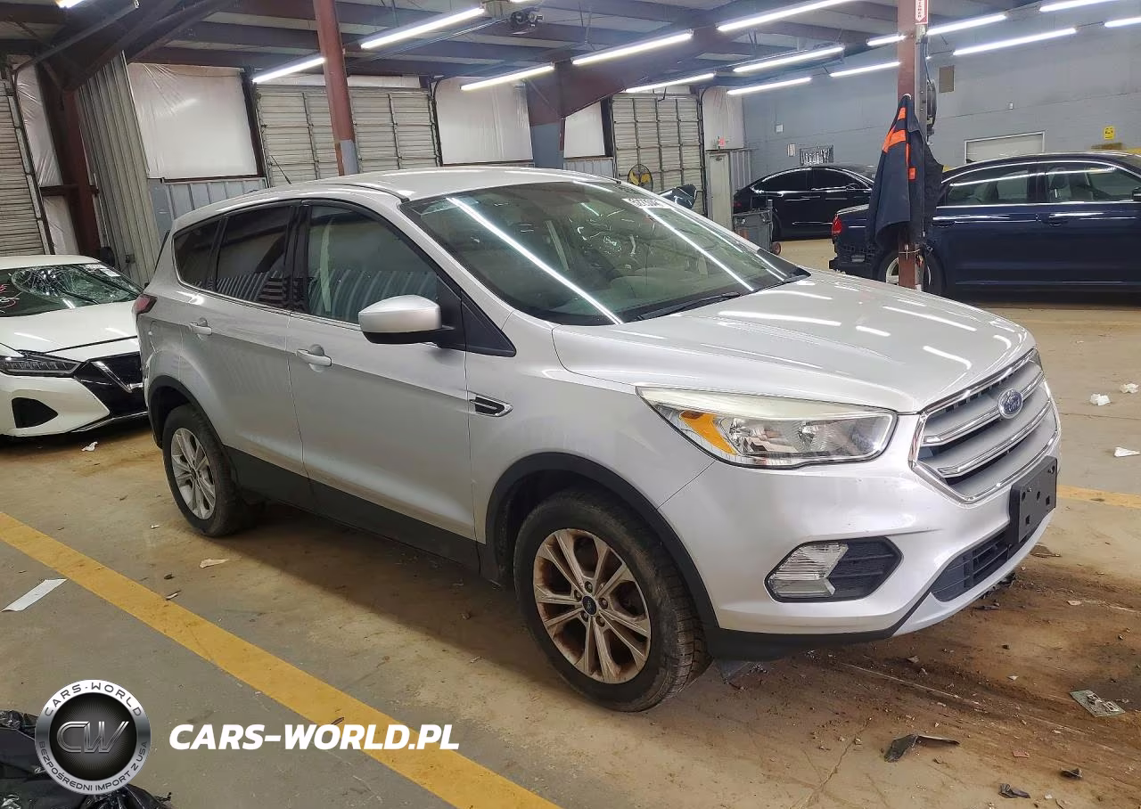 2017 Ford Escape Se VIN:1FMCU9GD0HUA56454 - 4