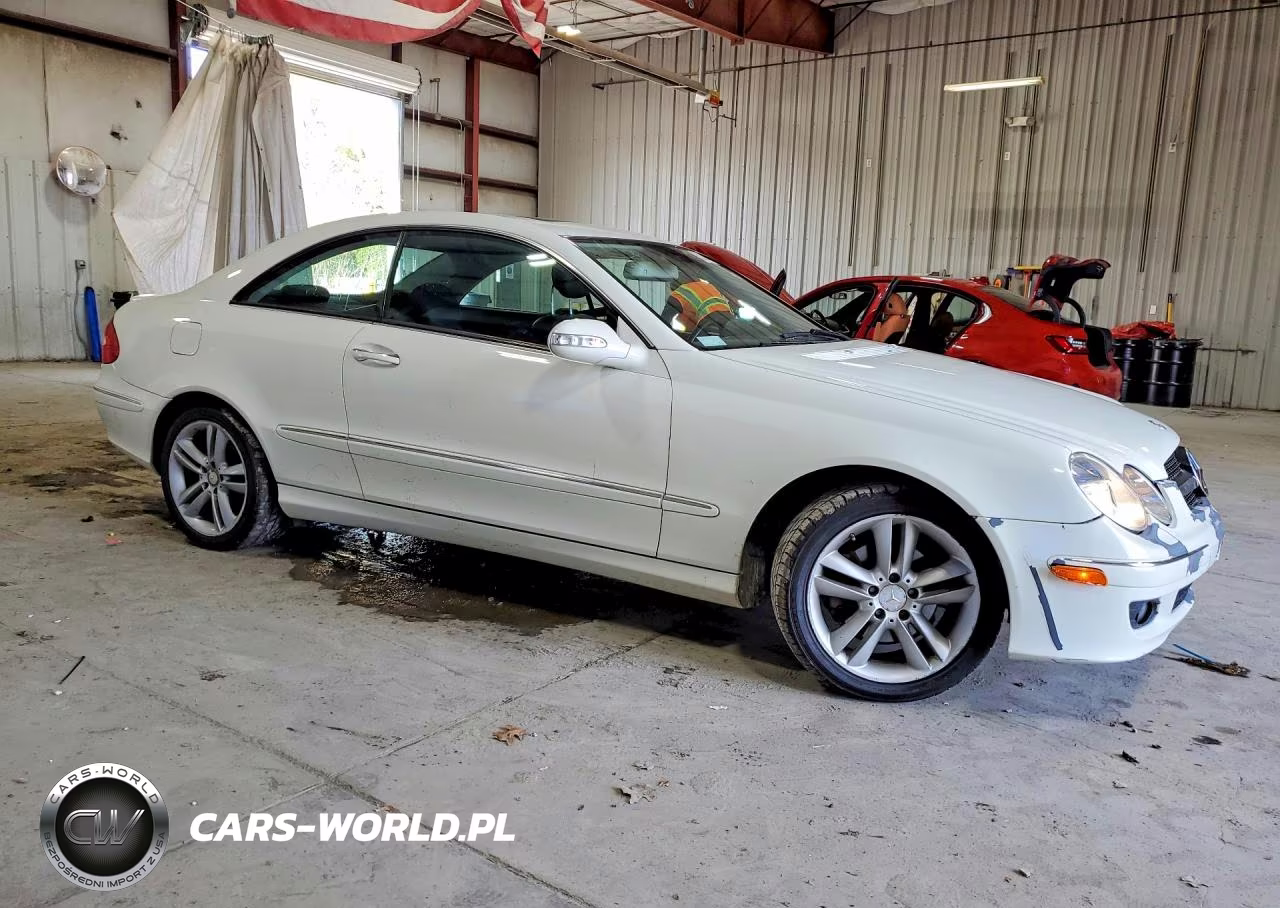 2008 Mercedes-Benz Clk 350 VIN:WDBTJ56H08F254190 - 4