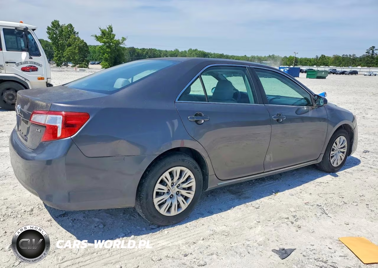 2016 Toyota Camry Base-Se-Le-Xle VIN:4T1BF1FK7EU756474 - 3