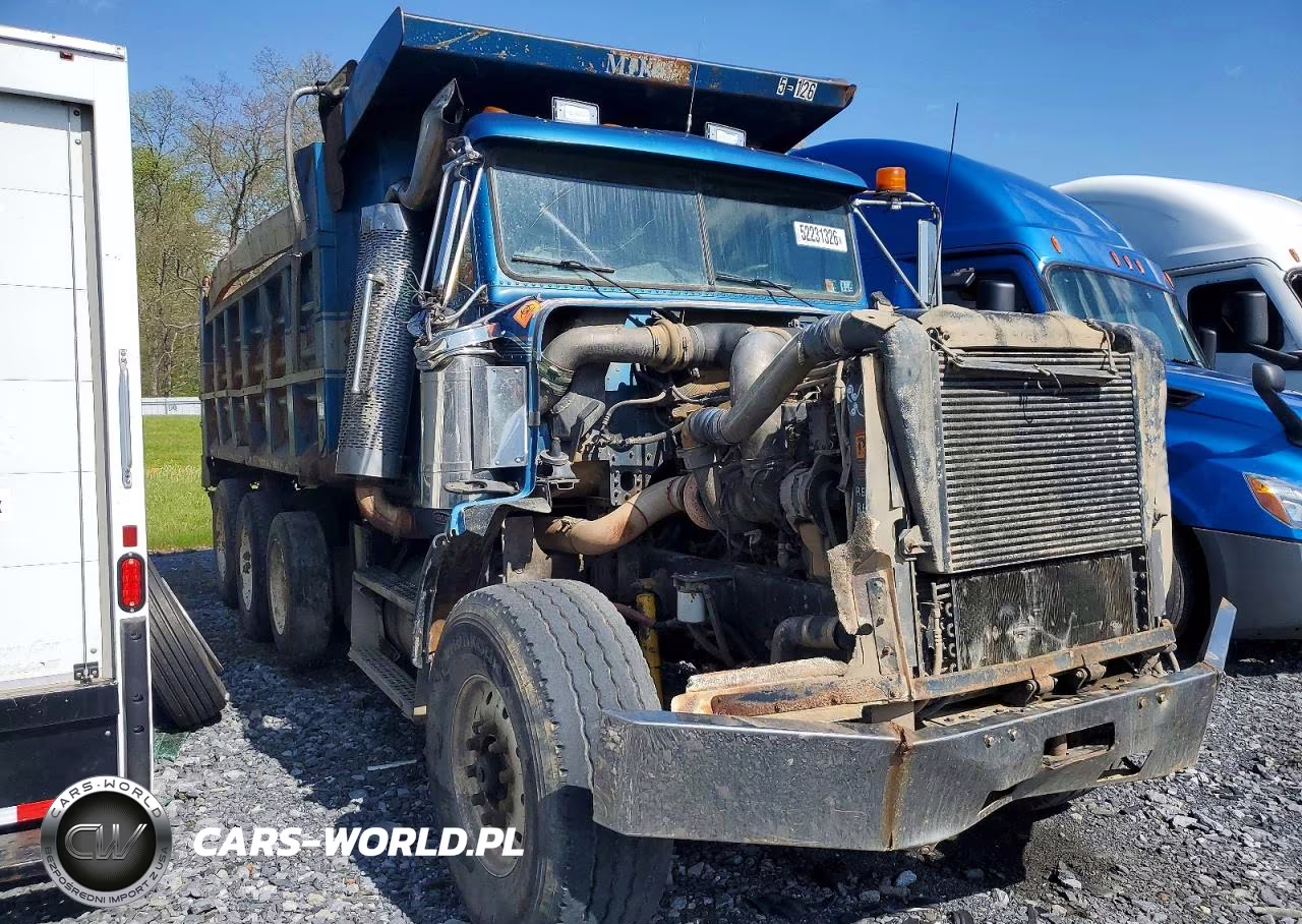1999 Freightliner Conventional Fld120