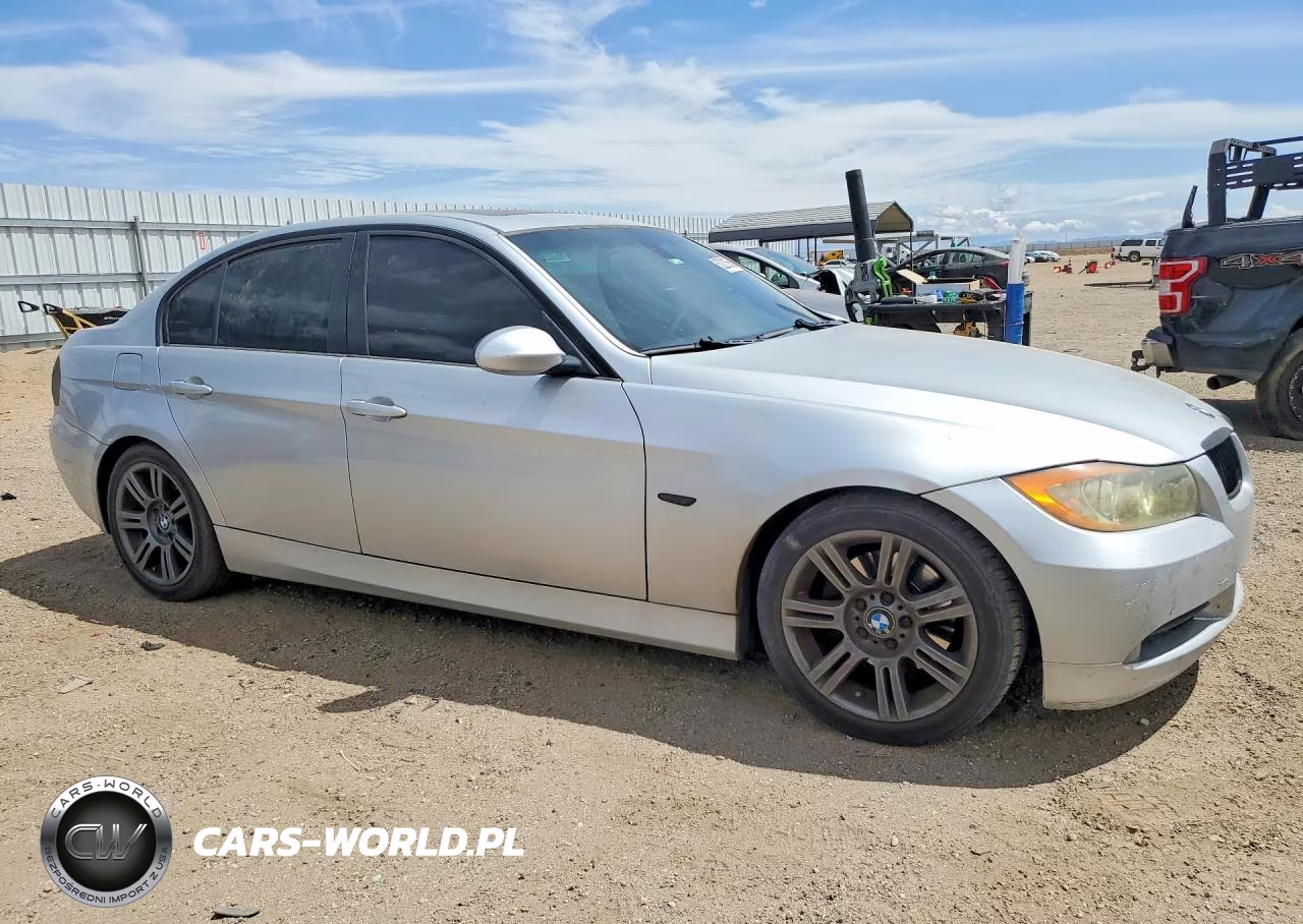 2008 BMW 328 I VIN:WBAVA33558PG40722 - 4