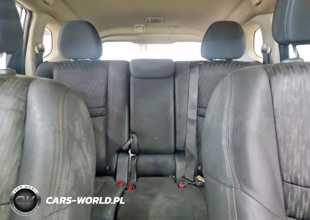 2018 Nissan Rogue S VIN:KNMAT2MT0JP540503 - 10
