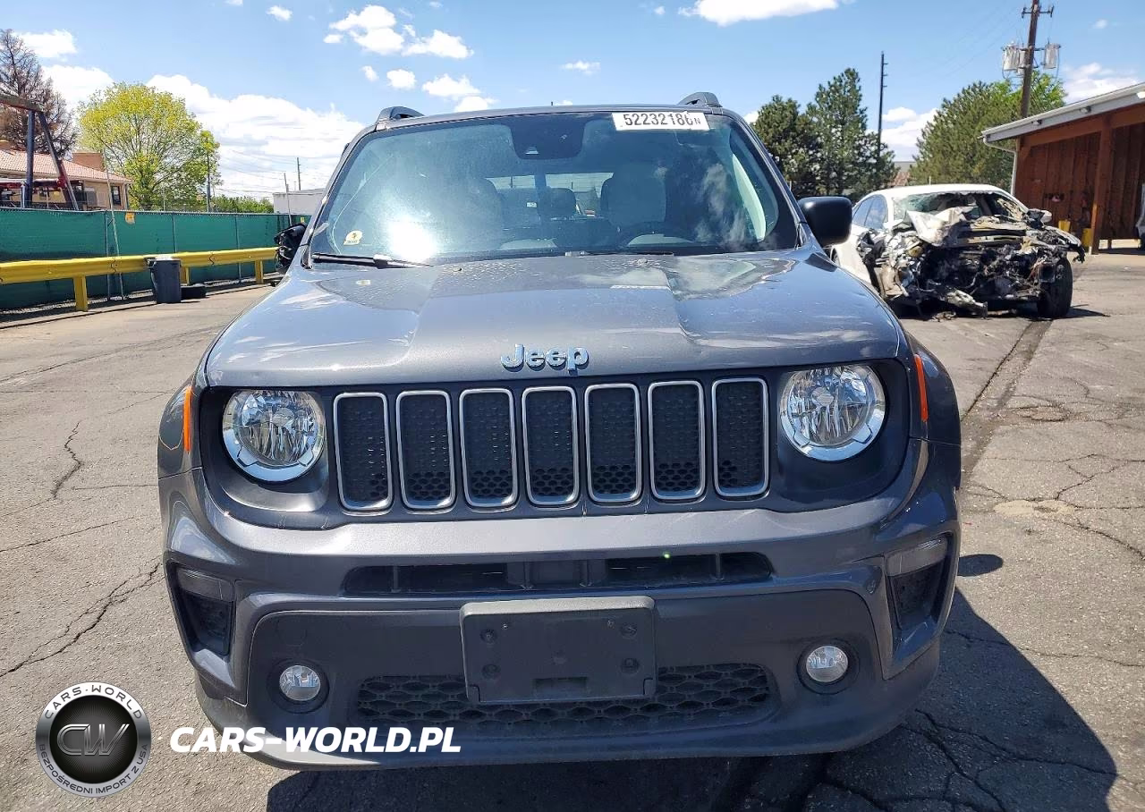 2022 Jeep Renegade Latitude VIN:ZACNJDB12NPN56745 - 5