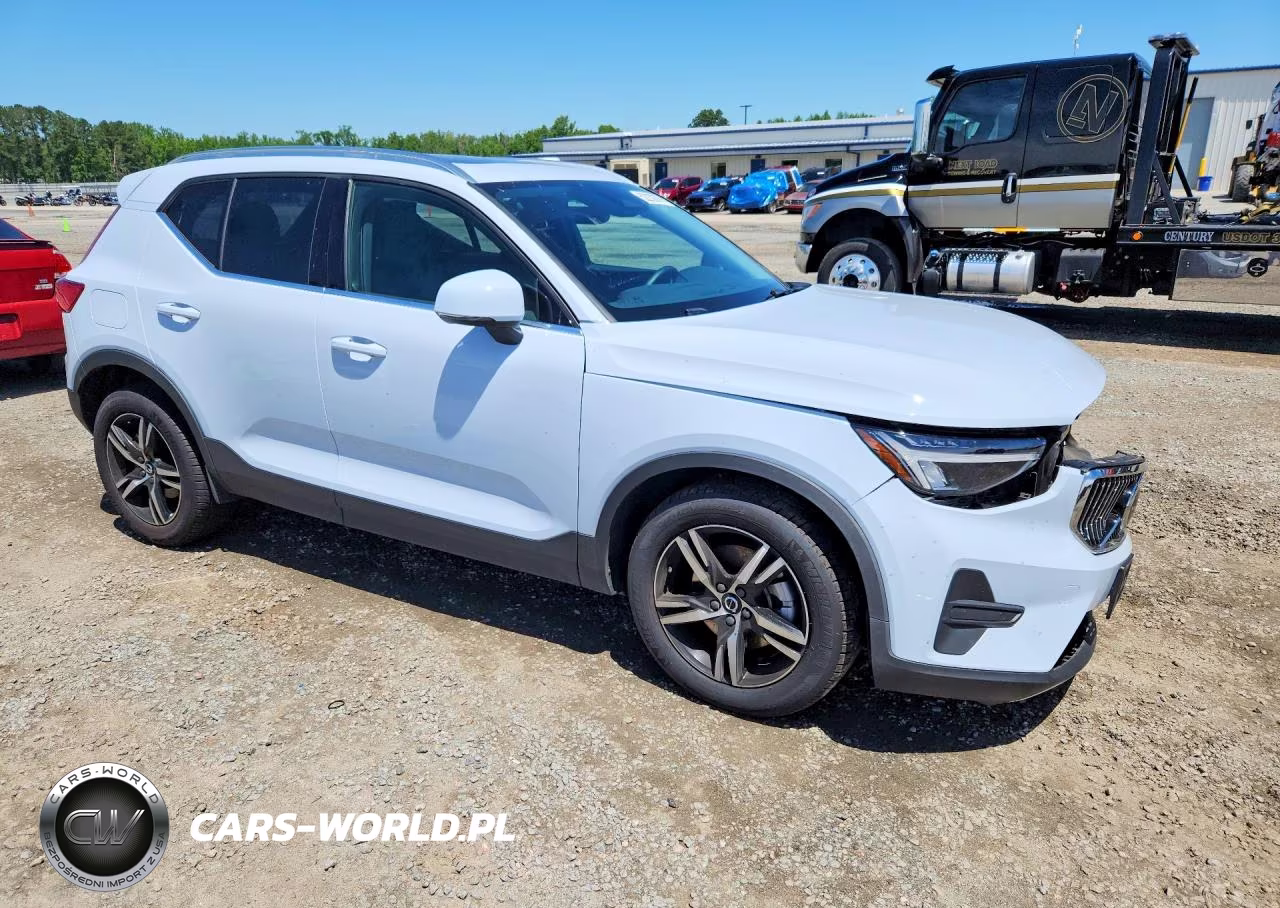 2025 Volvo Xc40 Core VIN:YV4L12UJ0S2578645 - 4