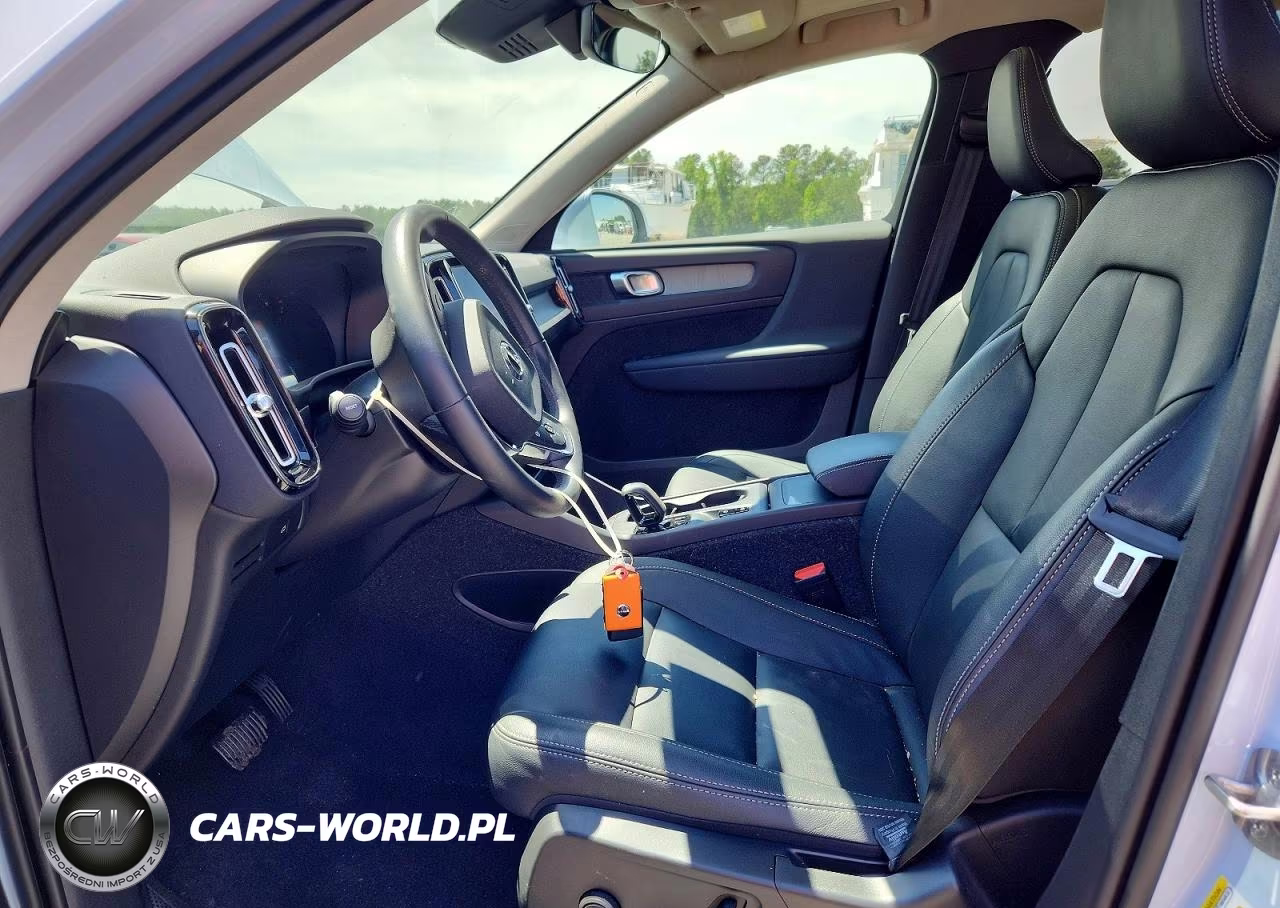 2025 Volvo Xc40 Core VIN:YV4L12UJ0S2578645 - 7