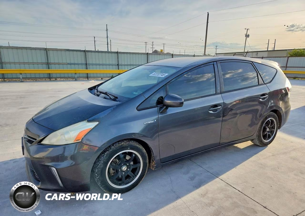 2012 Toyota Prius V Three – zdjęcie 1 z 12