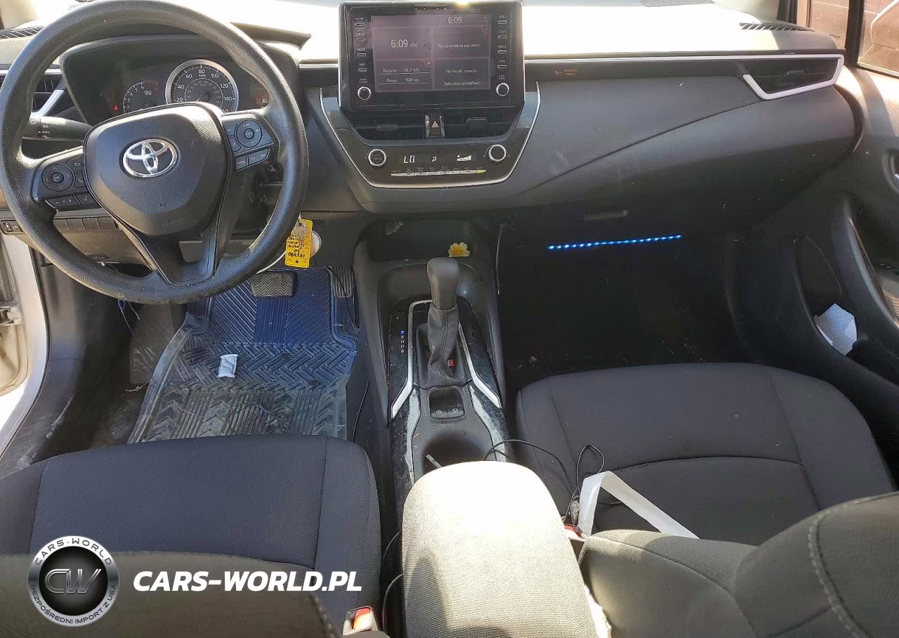 2020 Toyota Corolla Le VIN:5YFEPRAE6LP028458 - 8