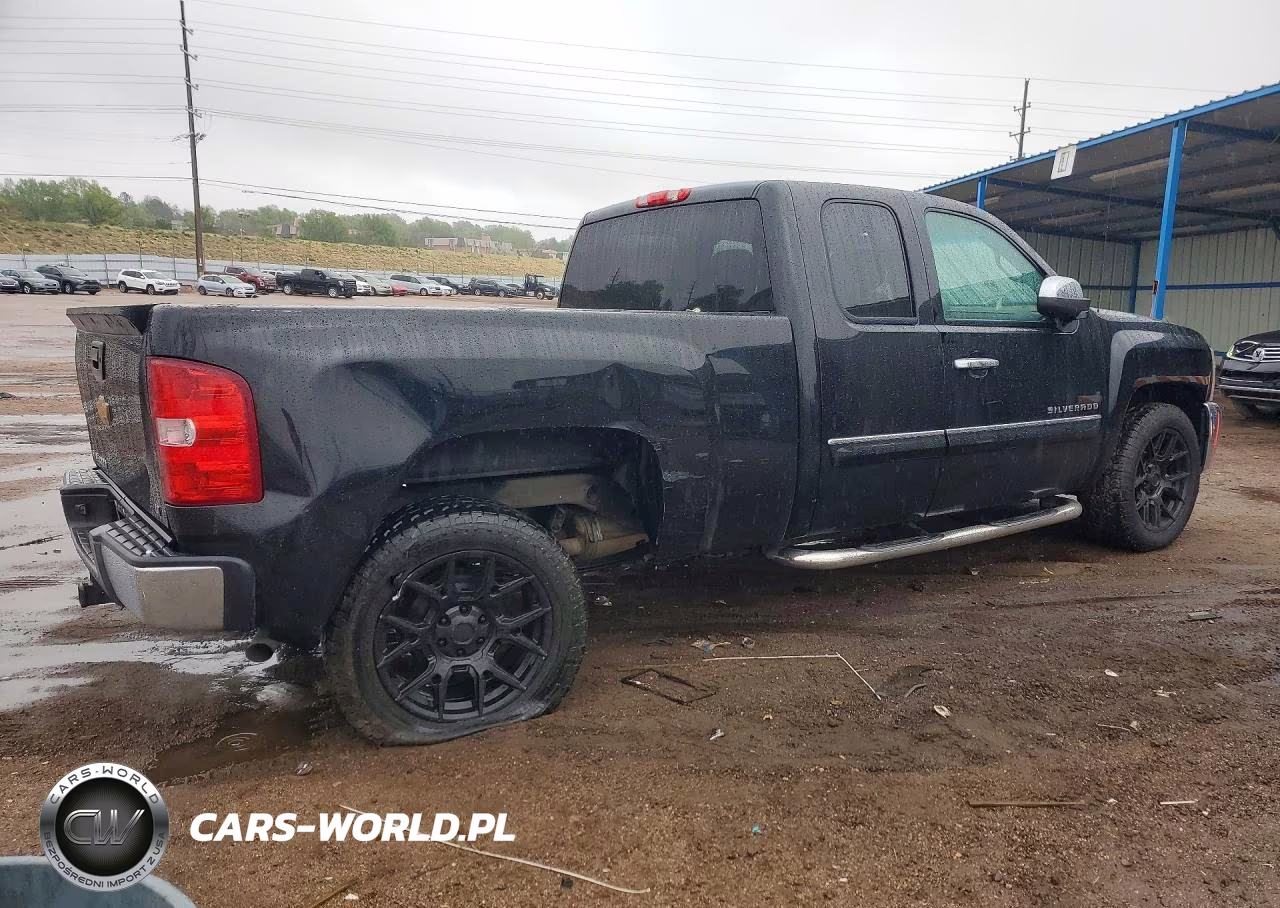 2013 Chevrolet Silverado C1500 Lt VIN:1GCRCSE07DZ407091 - 3
