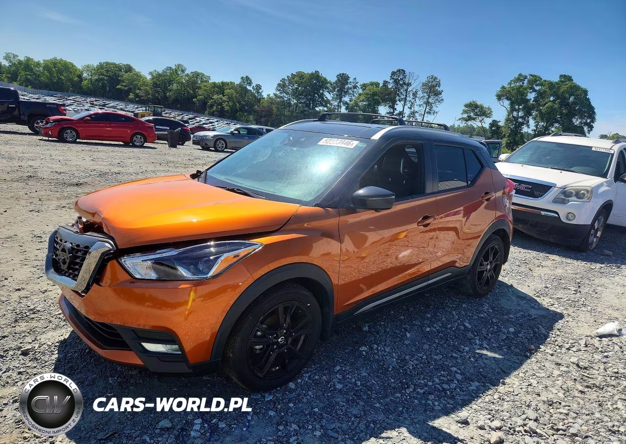 2020 Nissan Kicks Sr