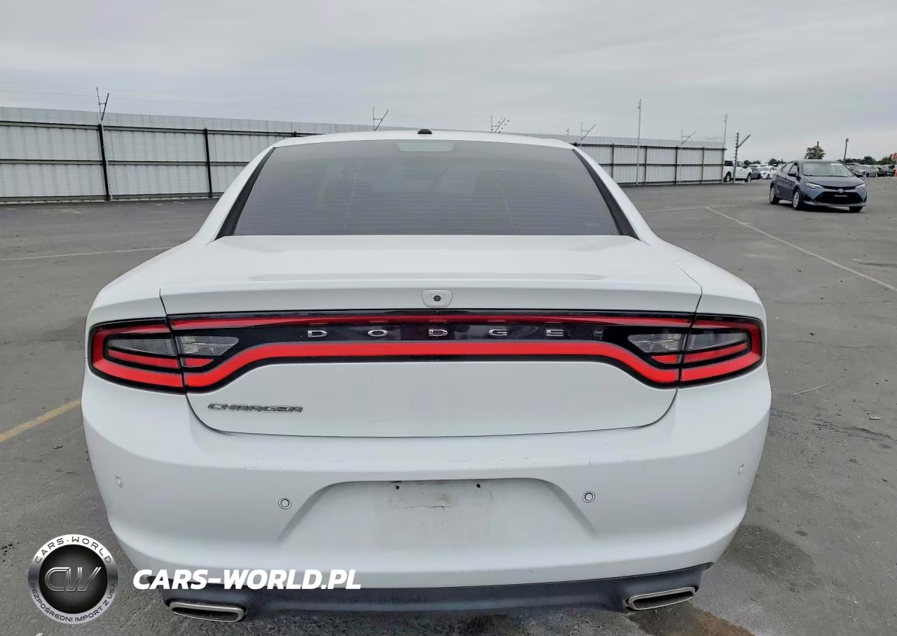 2022 Dodge Charger Sxt VIN:2C3CDXBG8NH247813 - 6