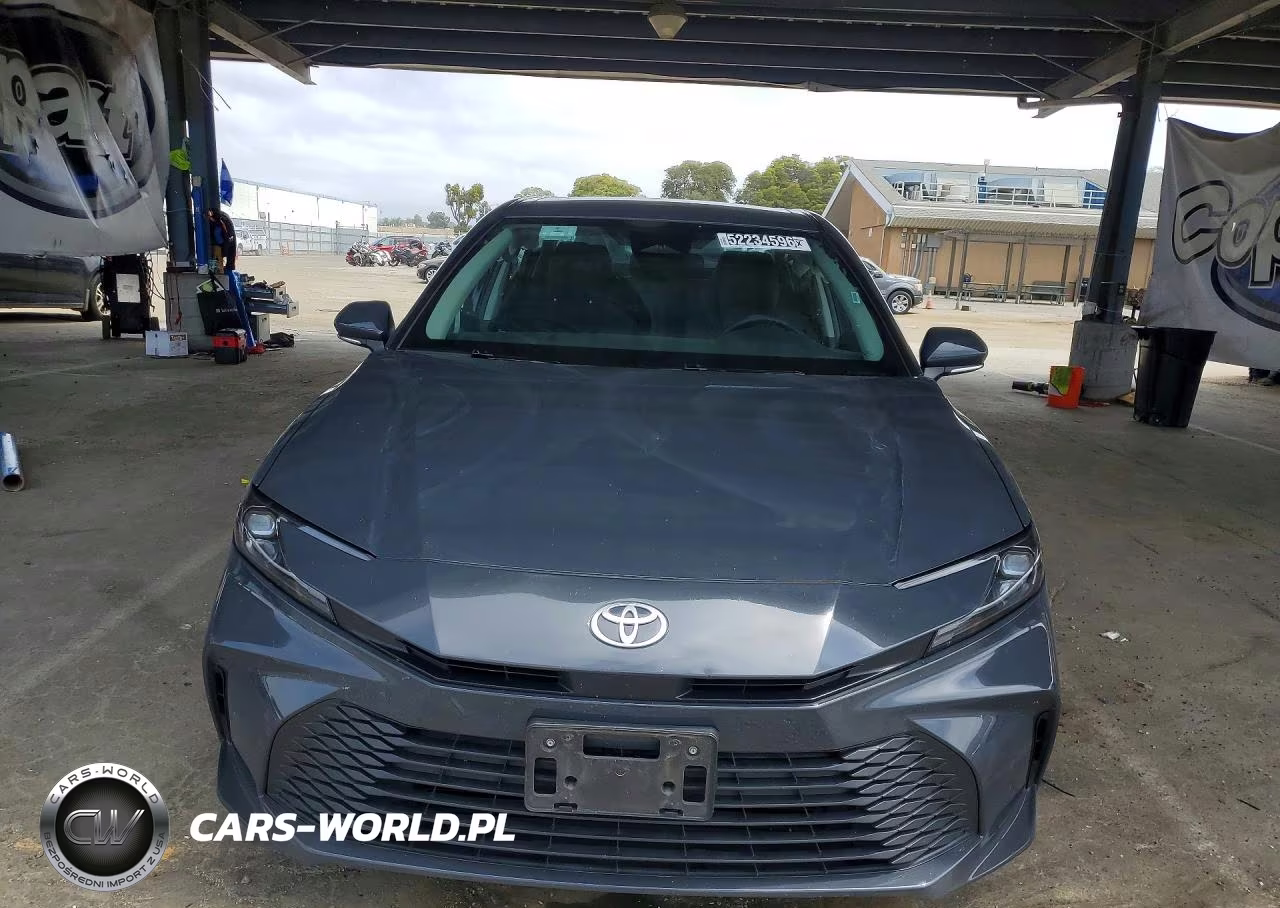 2025 Toyota Camry Le VIN:4T1DAACK4SU103365 - 5