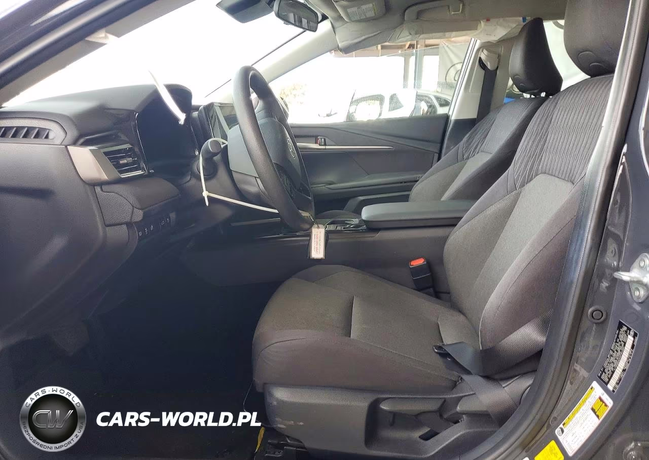 2025 Toyota Camry Le VIN:4T1DAACK4SU103365 - 7