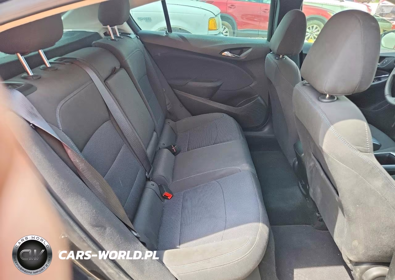 2018 Chev Cruise VIN:3G1BE6SM6JS622490 - 10