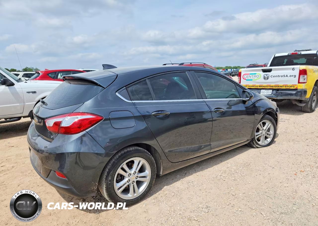 2018 Chev Cruise VIN:3G1BE6SM6JS622490 - 3