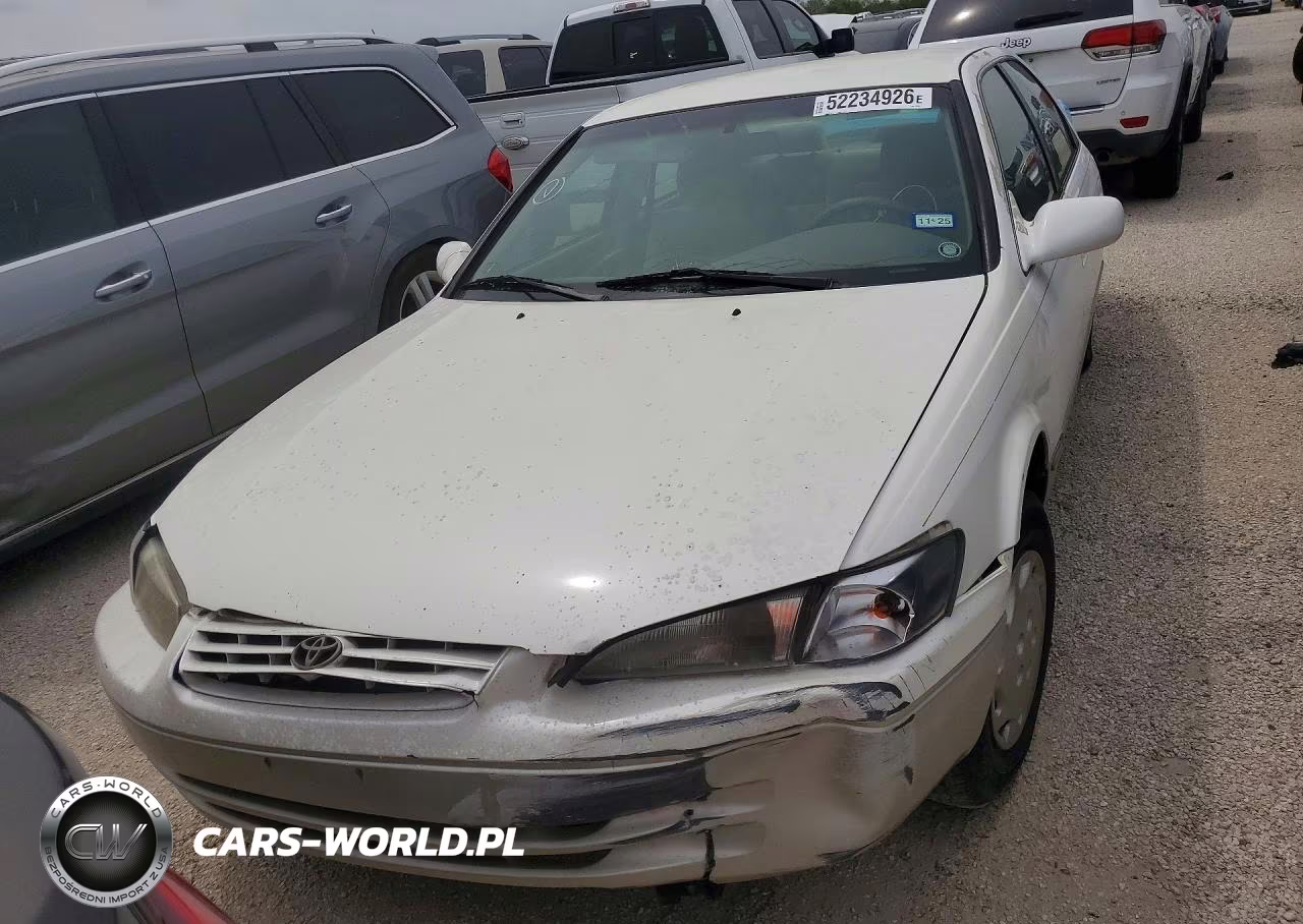 1999 Toyota Camry Le VIN:JT2BG28K7X0350945 - 5