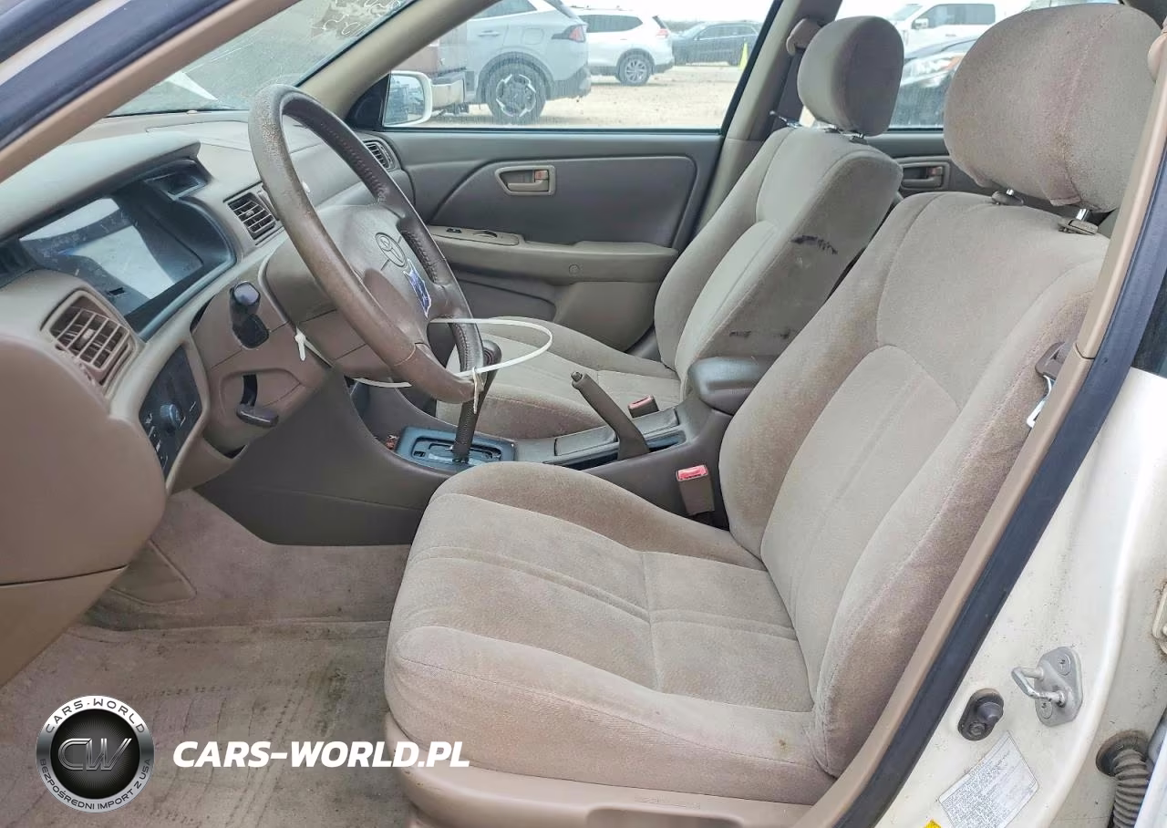 1999 Toyota Camry Le VIN:JT2BG28K7X0350945 - 7