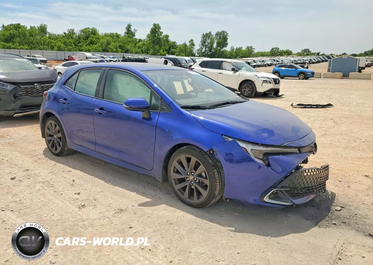 2024 Toyota Corolla Xse VIN:JTNC4MBE1R3217081 - 4