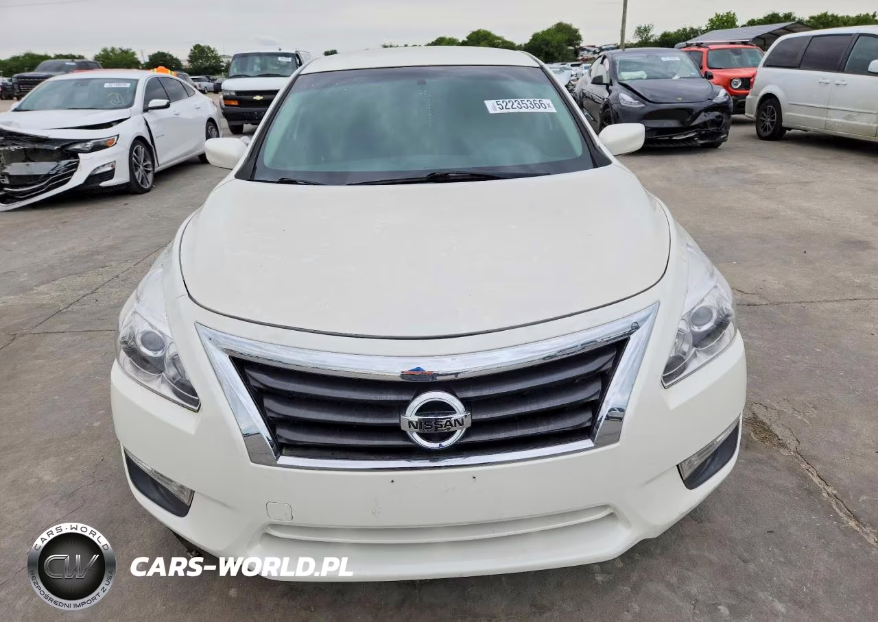 2015 Nissan Altima 2.5 S VIN:1N4AL3AP7FN310365 - 5