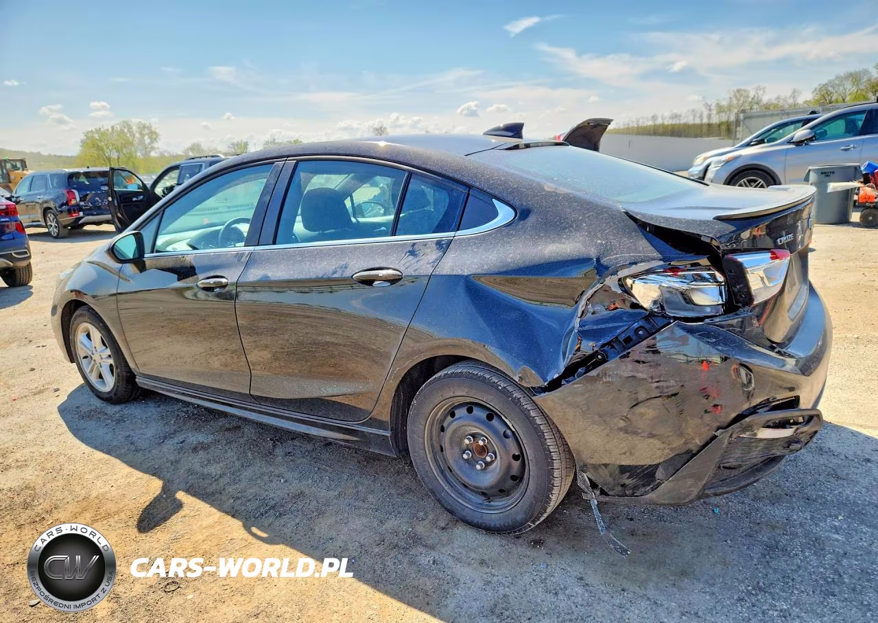 2018 Chevrolet Cruze Lt VIN:1G1BE5SM4J7175912 - 2