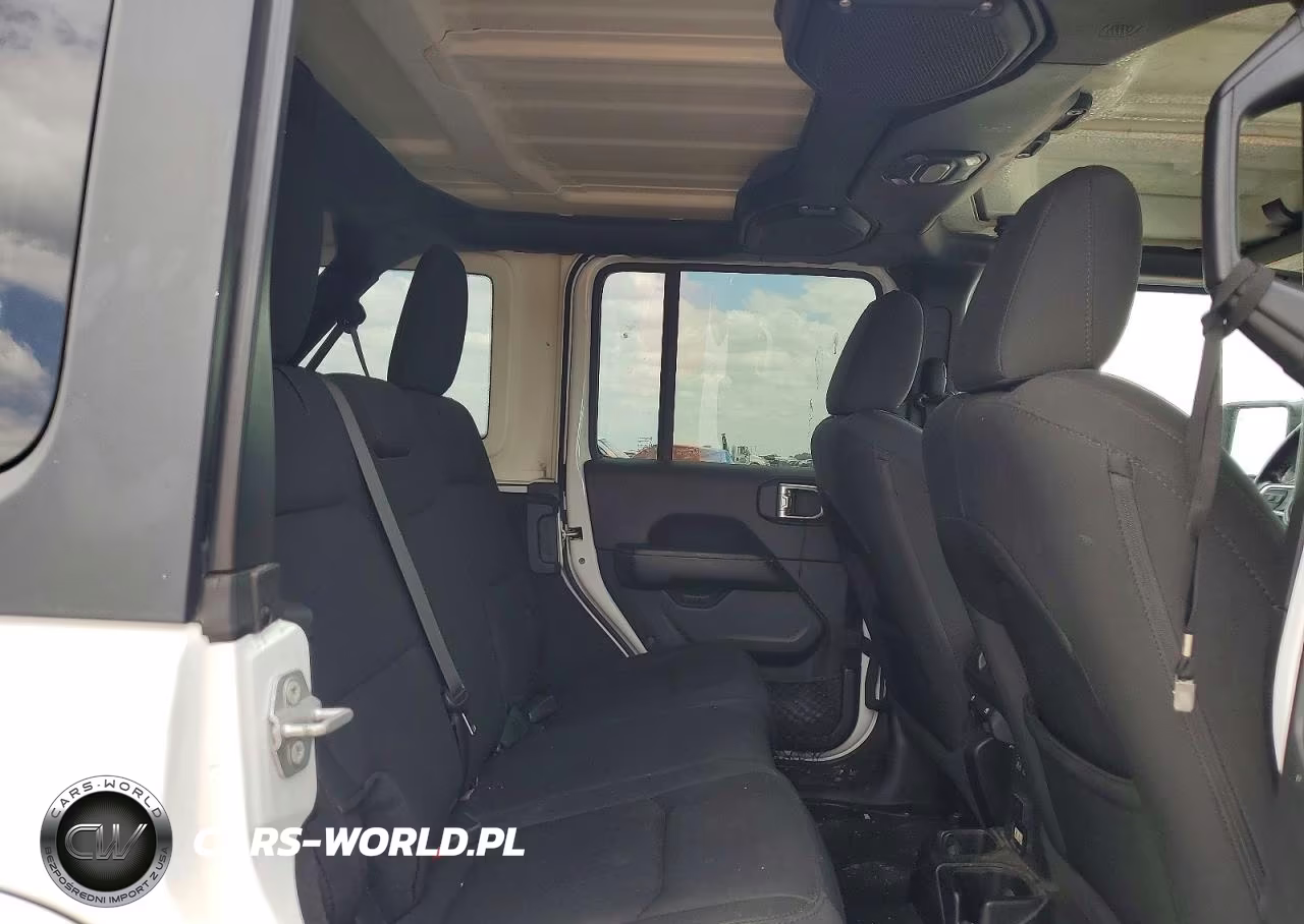 2020 Jeep Wrangler Unlimited Sahara VIN:1C4HJXEG5LW348909 - 10