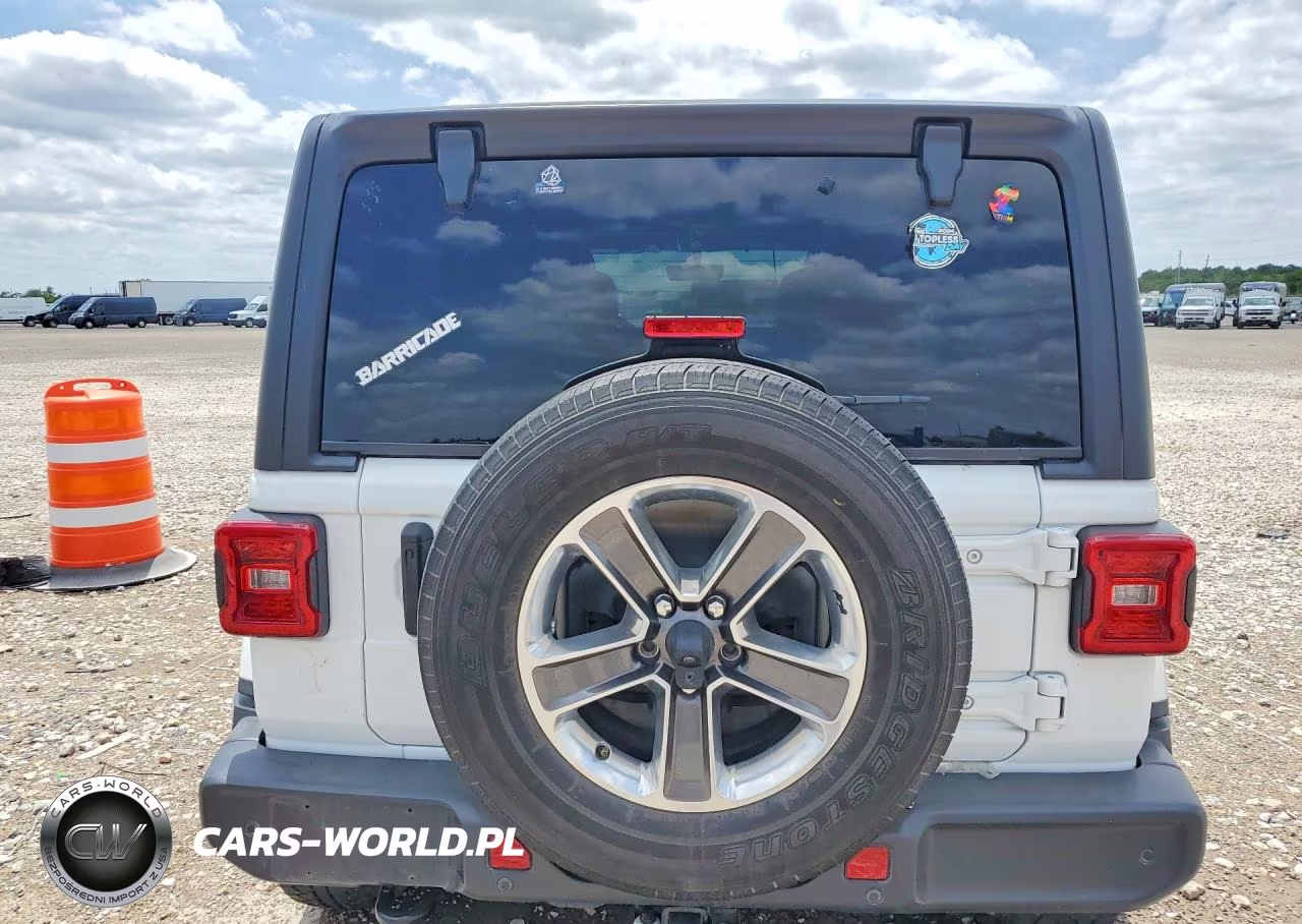 2020 Jeep Wrangler Unlimited Sahara VIN:1C4HJXEG5LW348909 - 6