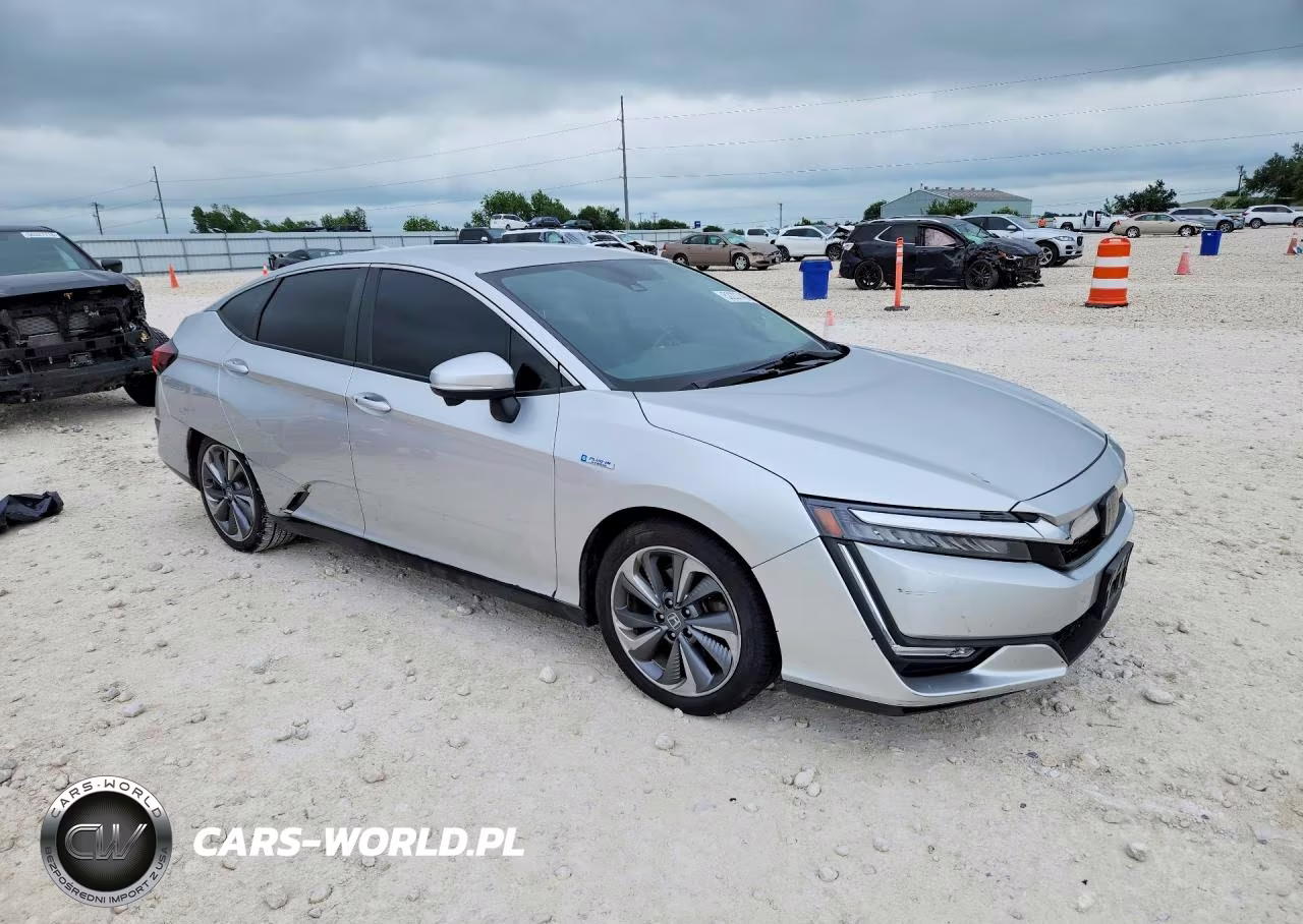 2018 Honda Clarity Touring VIN:JHMZC5F39JC001319 - 4