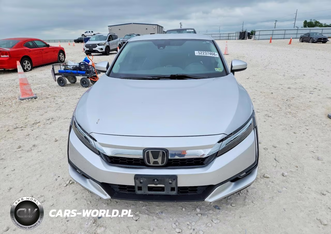 2018 Honda Clarity Touring VIN:JHMZC5F39JC001319 - 5