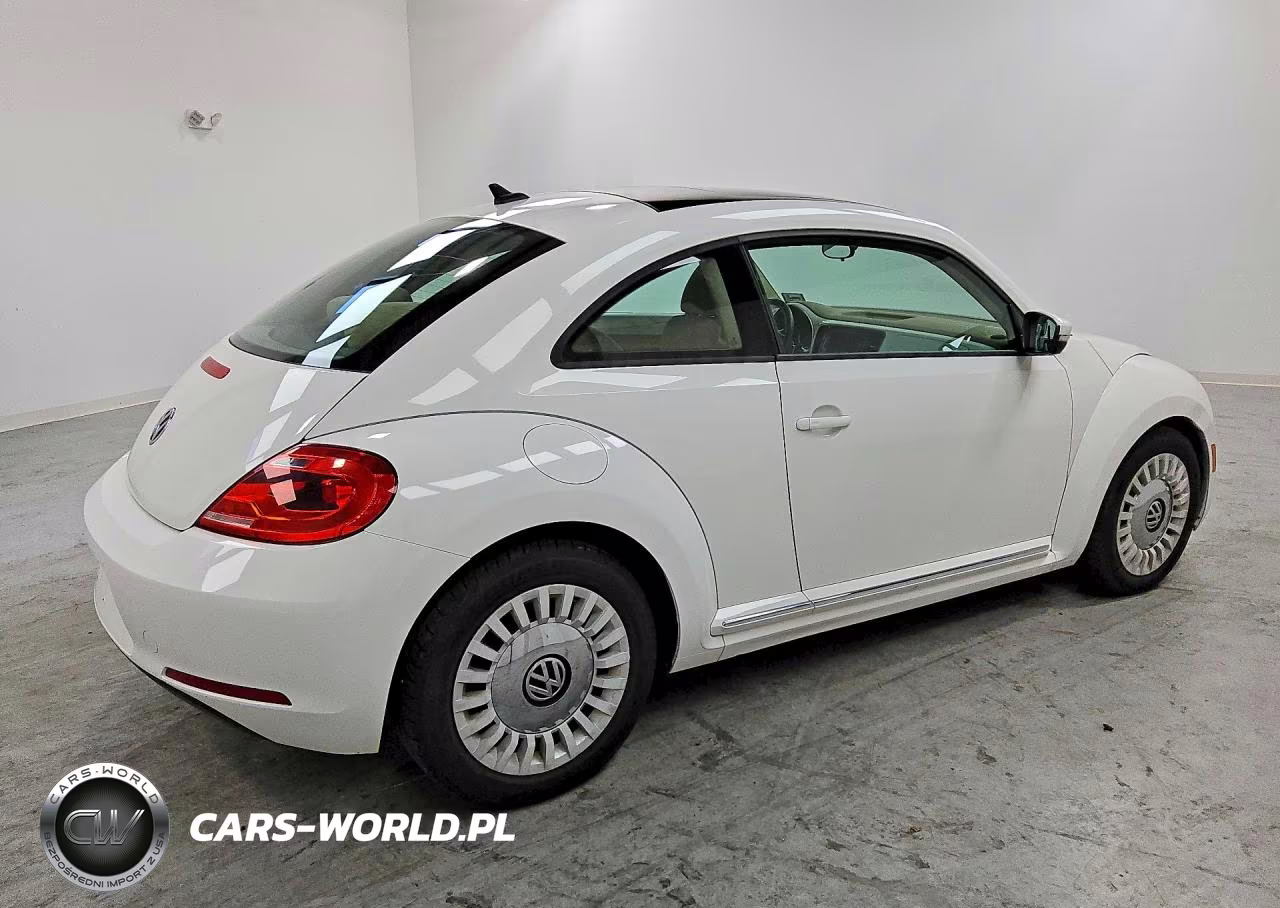2014 Volkswagen Beetle VIN:3VWJP7AT1EM623307 - 3