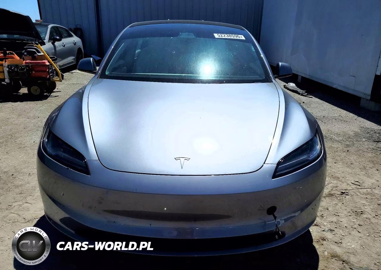 2025 Tesla Model 3 VIN:5YJ3E1EAXSF059700 - 5