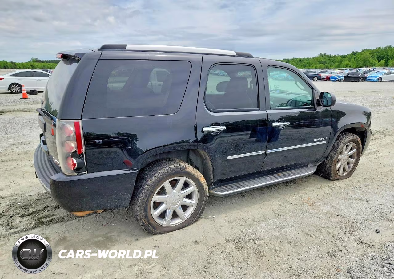 2014 GMC Yukon Denali VIN:1GKS2EEF2ER107734 - 3