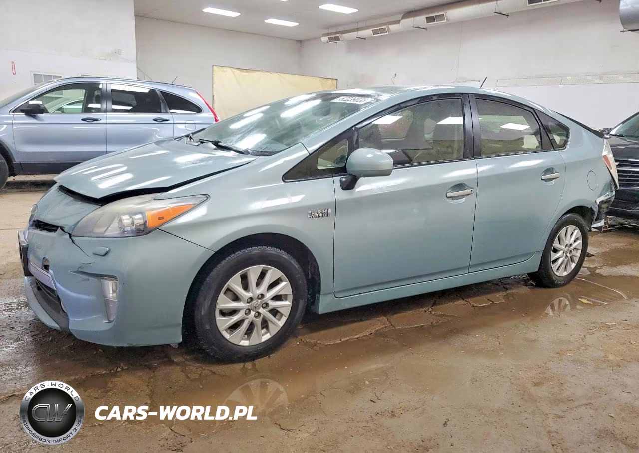 2012 Toyota Prius Plug-In Hybrid Advanced – zdjęcie 1 z 13