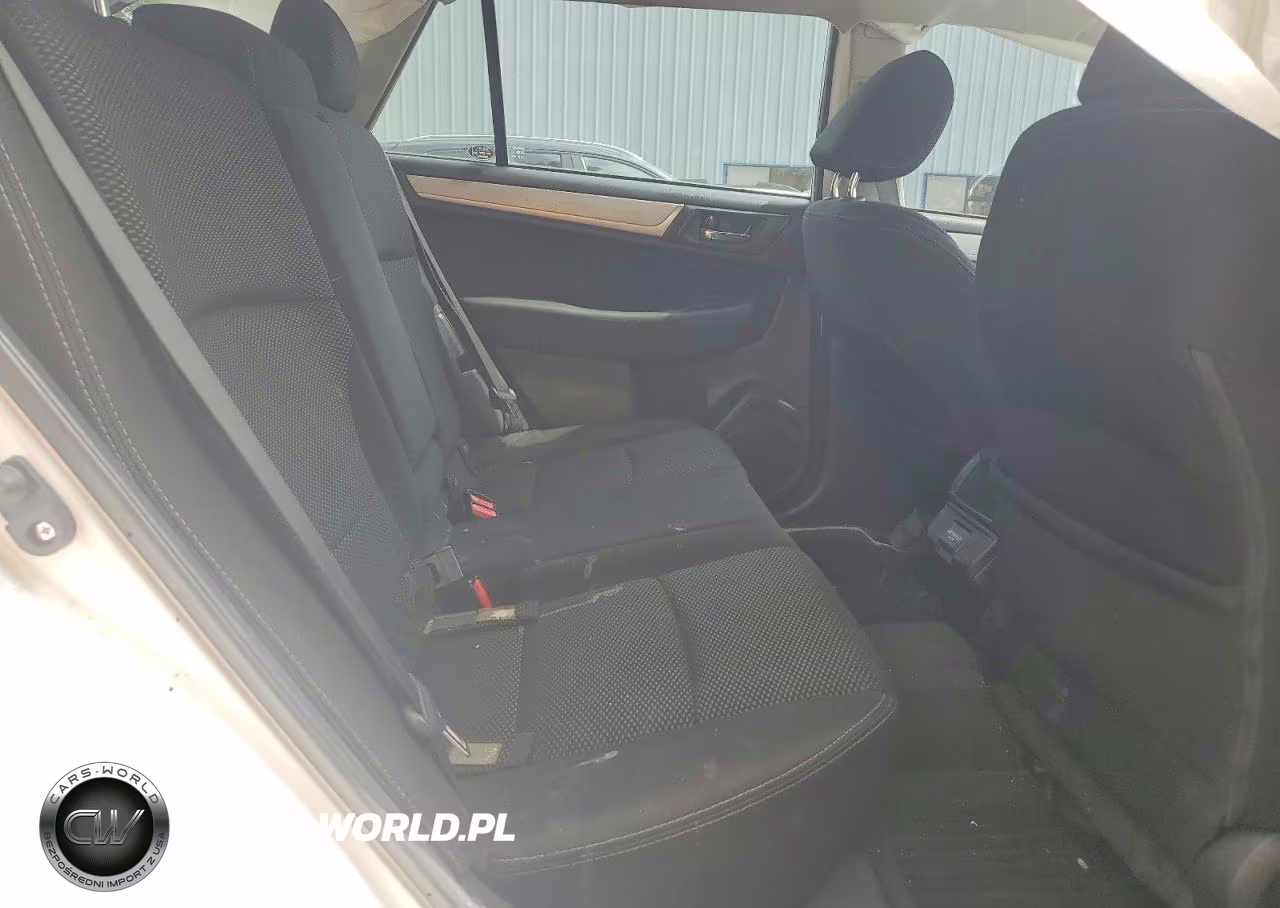 2018 Subaru Outback 2.5I Premium VIN:4S4BSAFC9J3385001 - 10