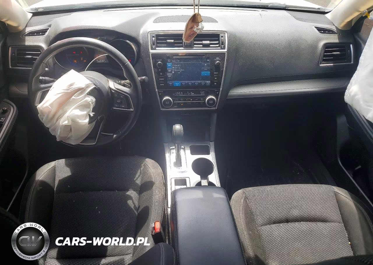 2018 Subaru Outback 2.5I Premium VIN:4S4BSAFC9J3385001 - 8