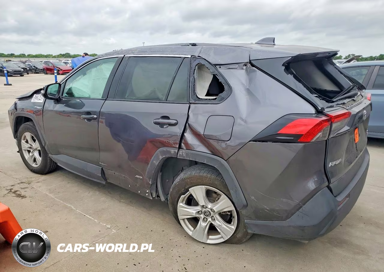2021 Toyota Rav4 Xle VIN:4T3RWRFV3MU027496 - 2