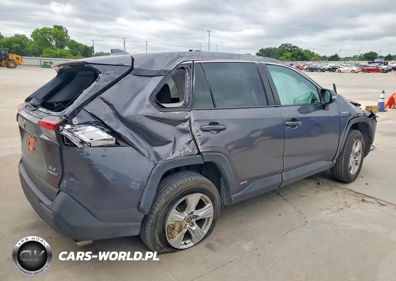 2021 Toyota Rav4 Xle VIN:4T3RWRFV3MU027496 - 3