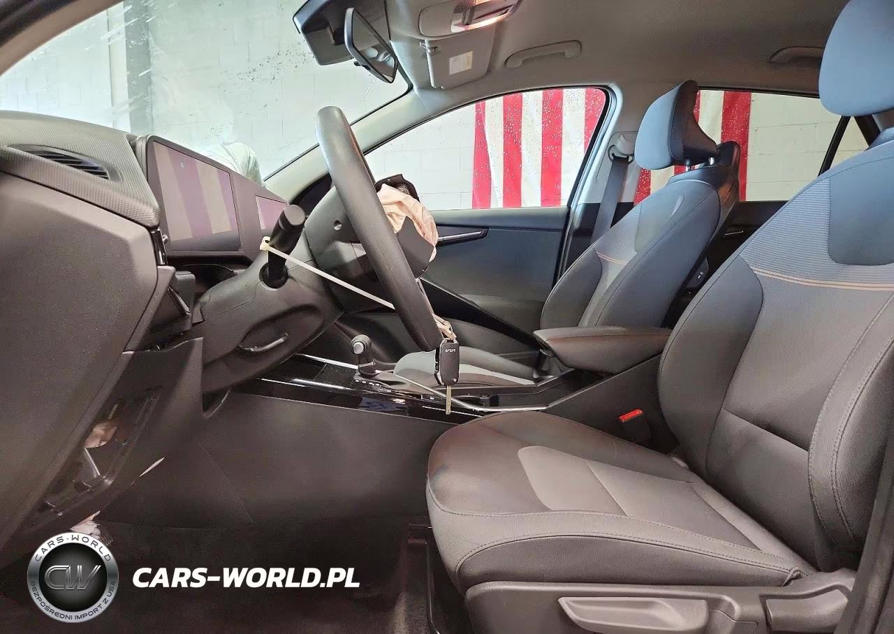 2026 Kia Niro Lx VIN:KNDCP3LE0T5322808 - 7