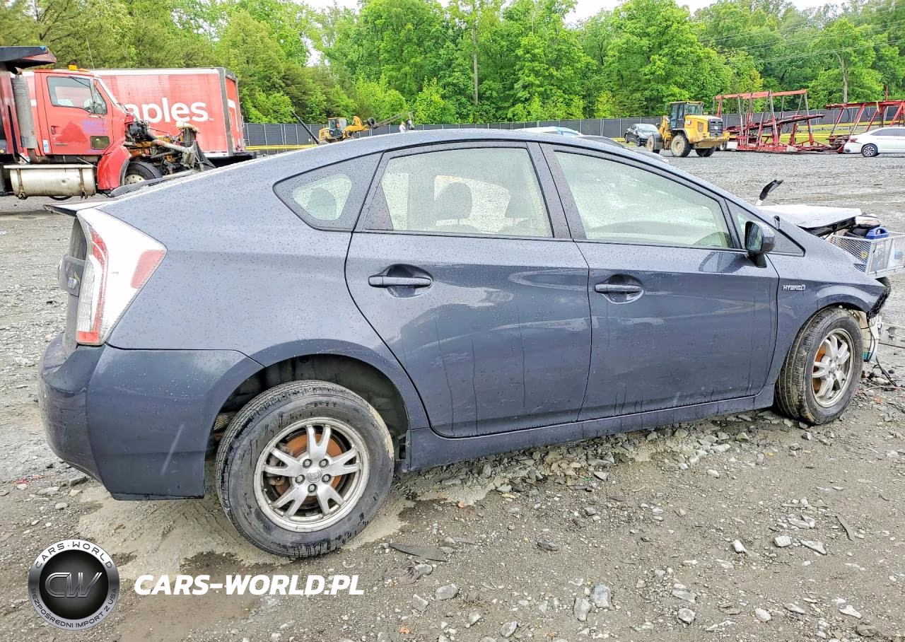 2012 Toyota Prius L VIN:JTDKN3DU9C1499579 - 3