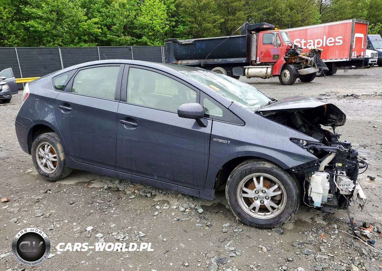 2012 Toyota Prius L VIN:JTDKN3DU9C1499579 - 4