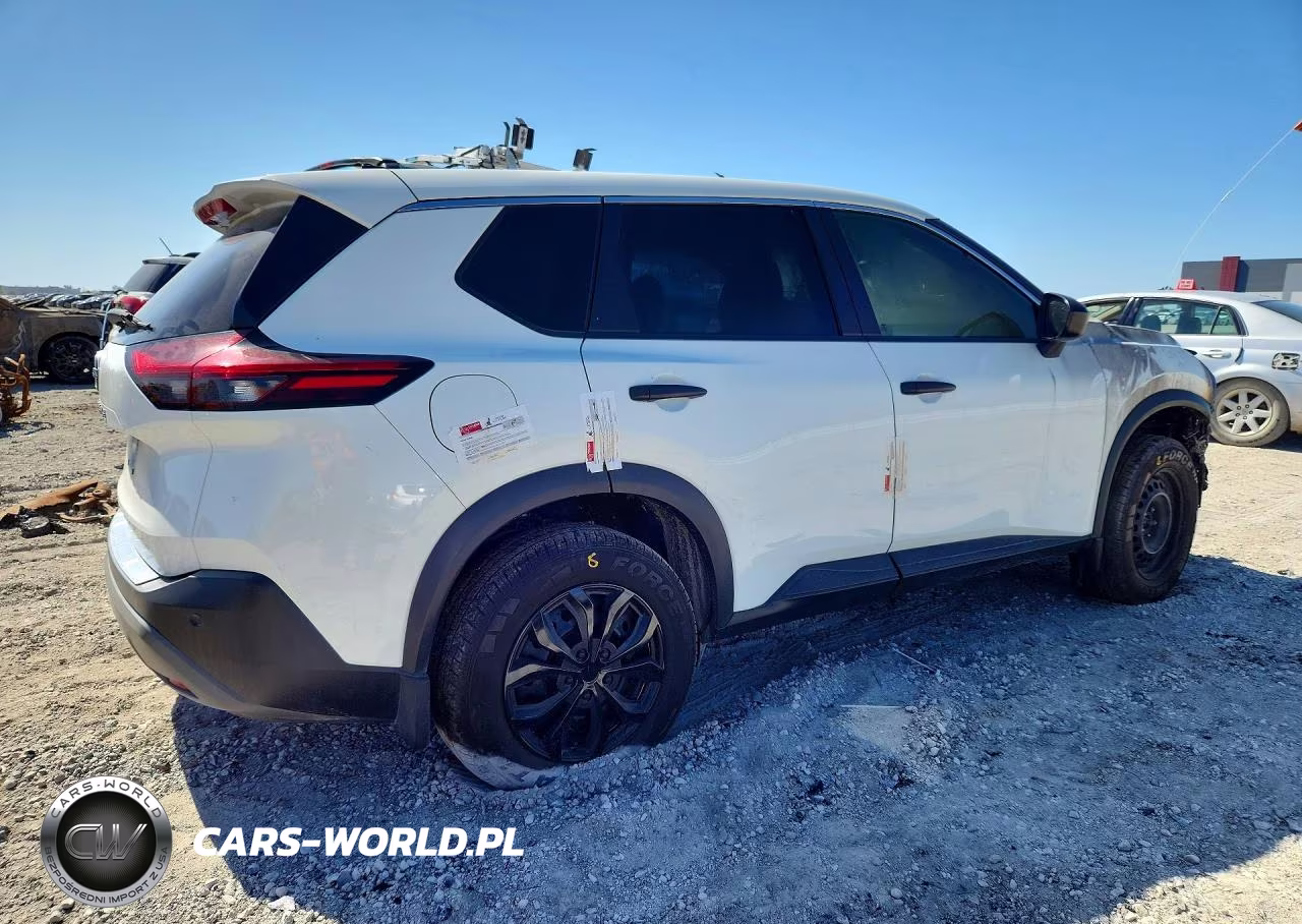 2023 Nissan Rogue S VIN:5N1BT3AA7PC915795 - 3