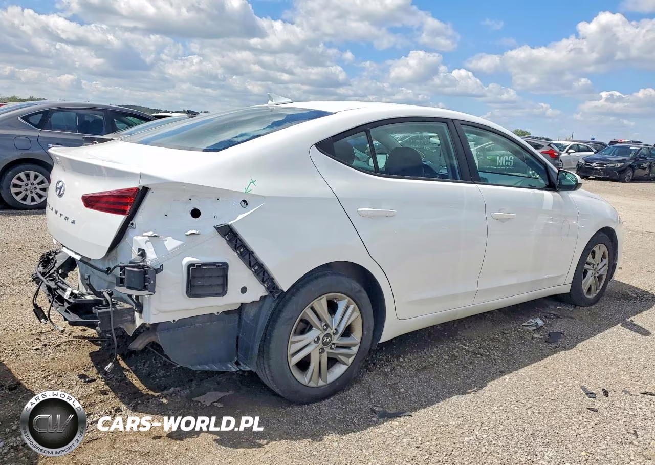 2020 Hyundai Elantra Sel VIN:5NPD84LF2LH629607 - 3