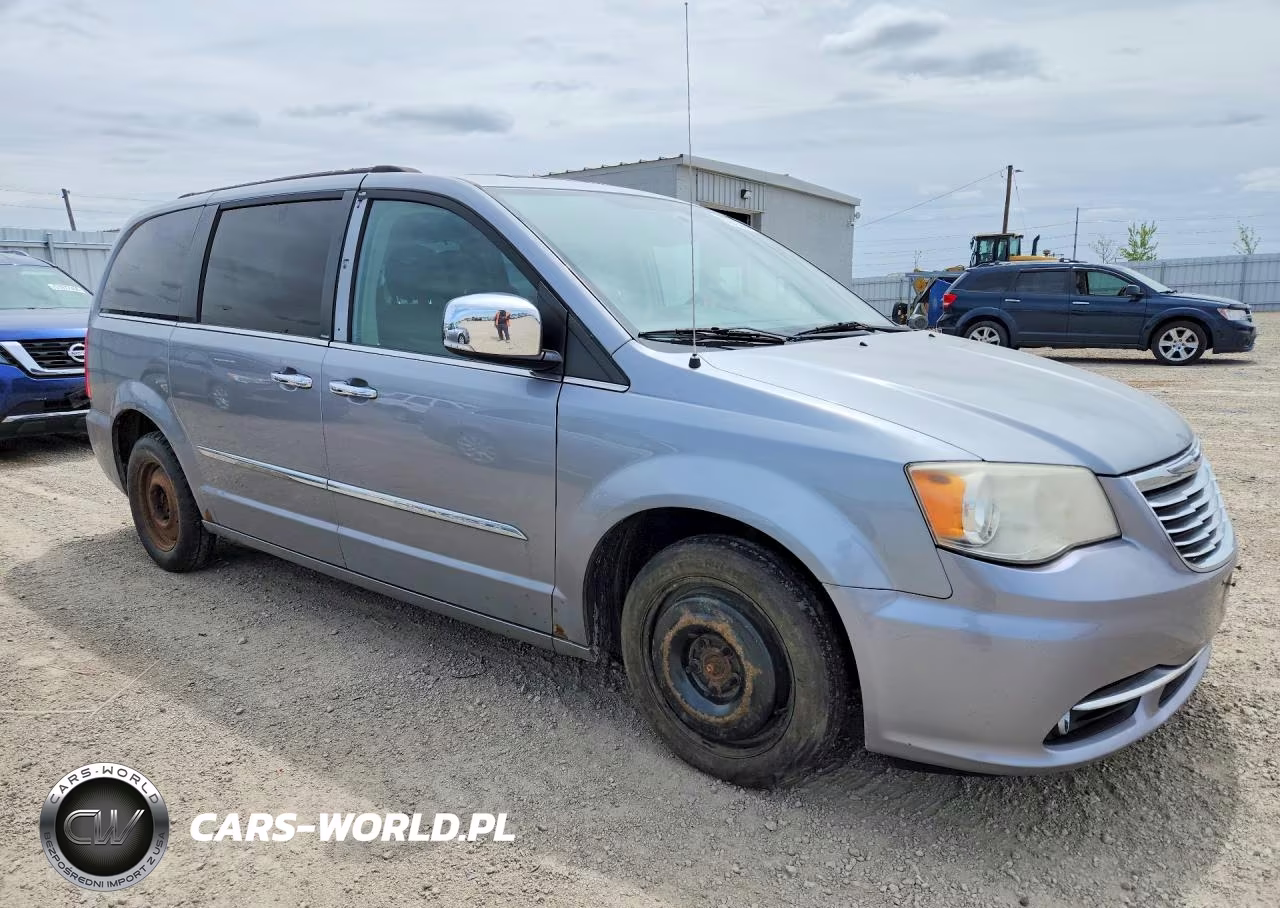 2013 Chrysler Town & Country Touring L VIN:2C4RC1CG7DR751718 - 4