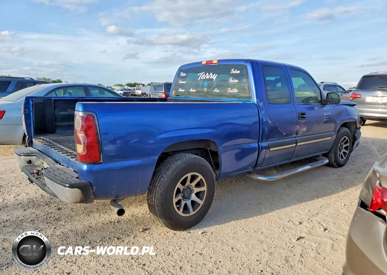 2003 Chevrolet Silverado C1500 VIN:2GCEC19X031141341 - 3