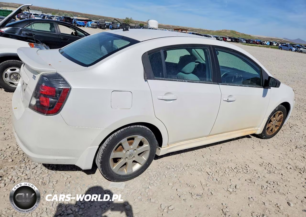 2010 Nissan Sentra 2.0 VIN:3N1AB6APXAL618205 - 3
