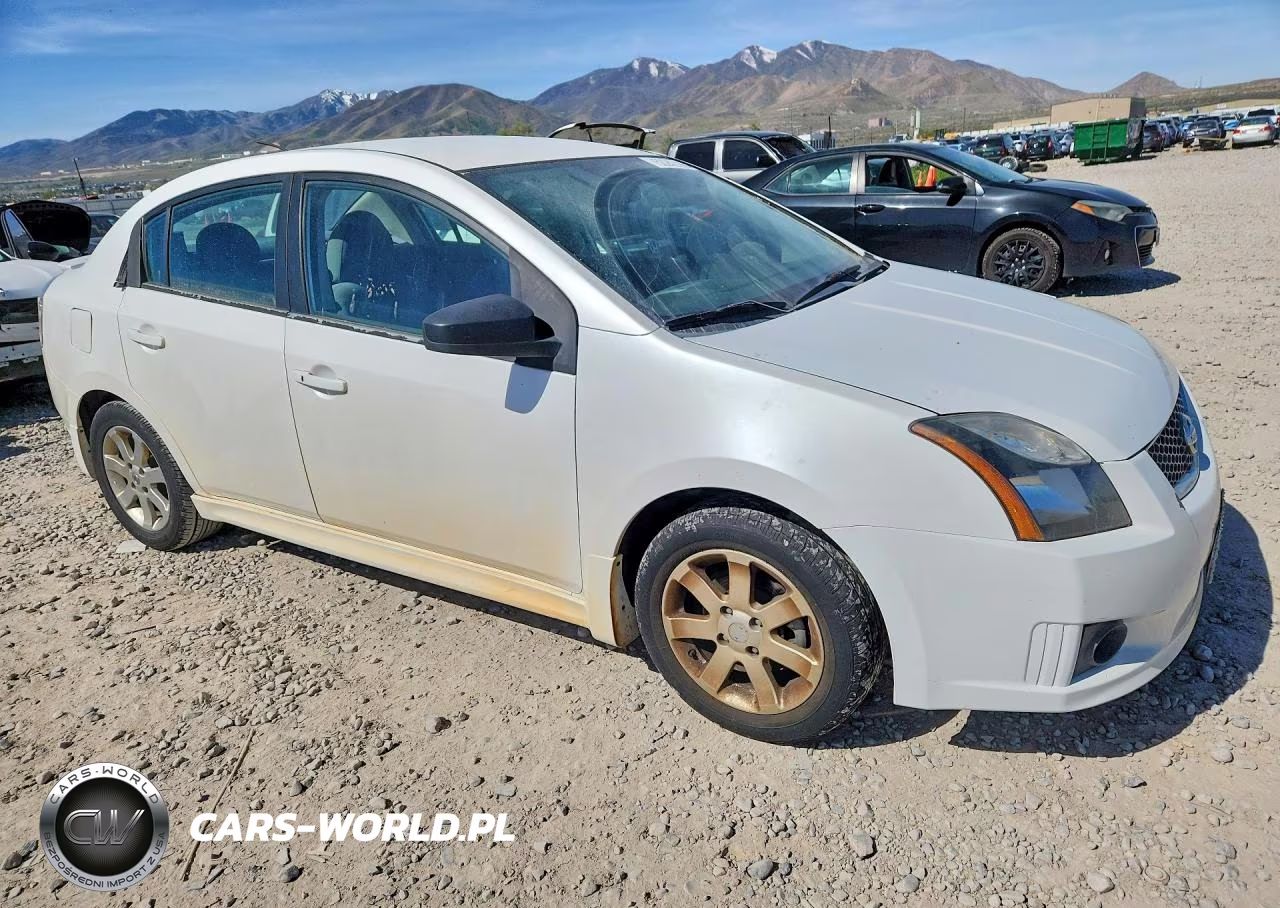 2010 Nissan Sentra 2.0 VIN:3N1AB6APXAL618205 - 4