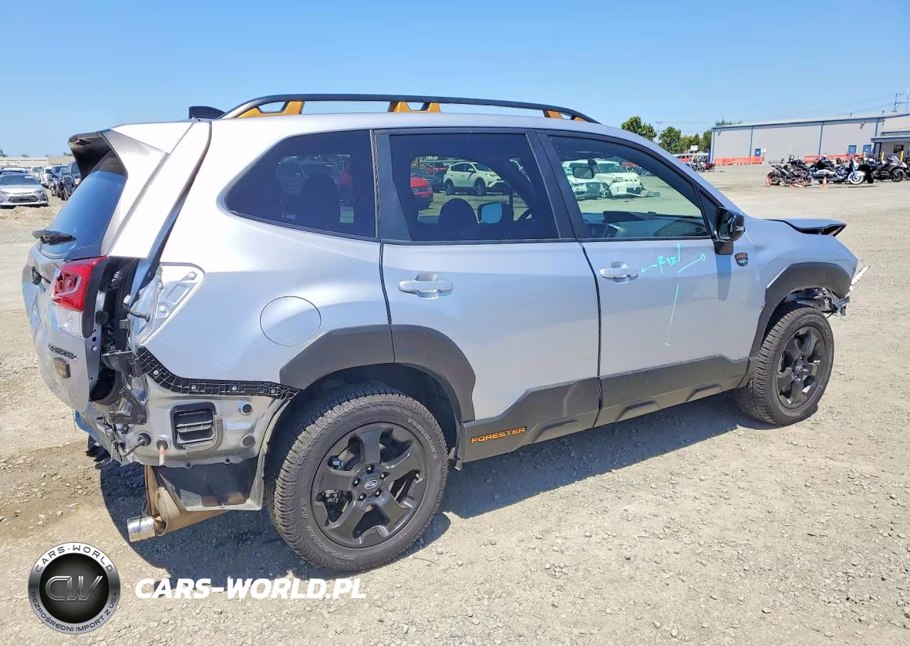 2024 Subaru Forester Wilderness VIN:JF2SKAJC9RH520702 - 3