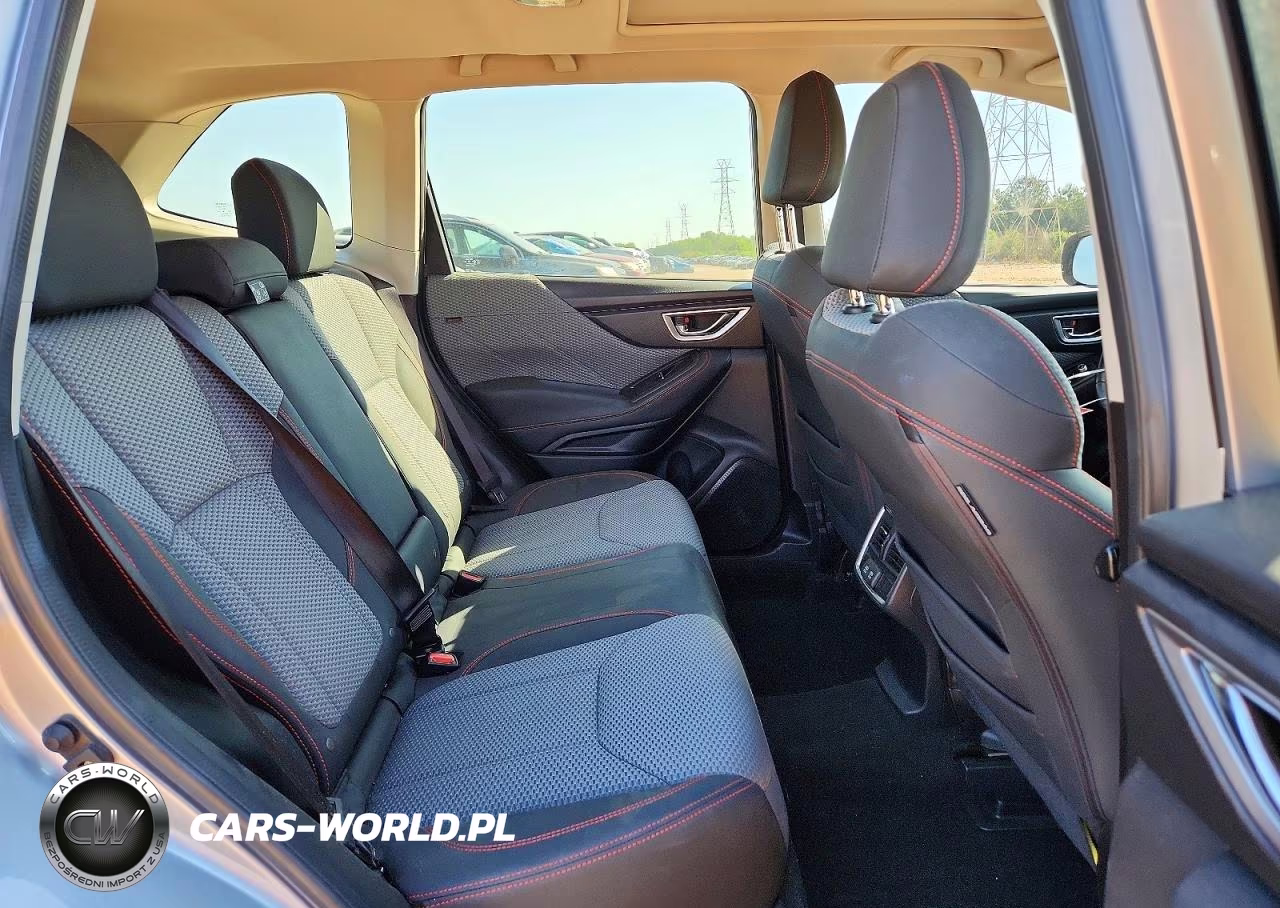 2019 Subaru Forester Sport VIN:JF2SKAPC2KH473901 - 11