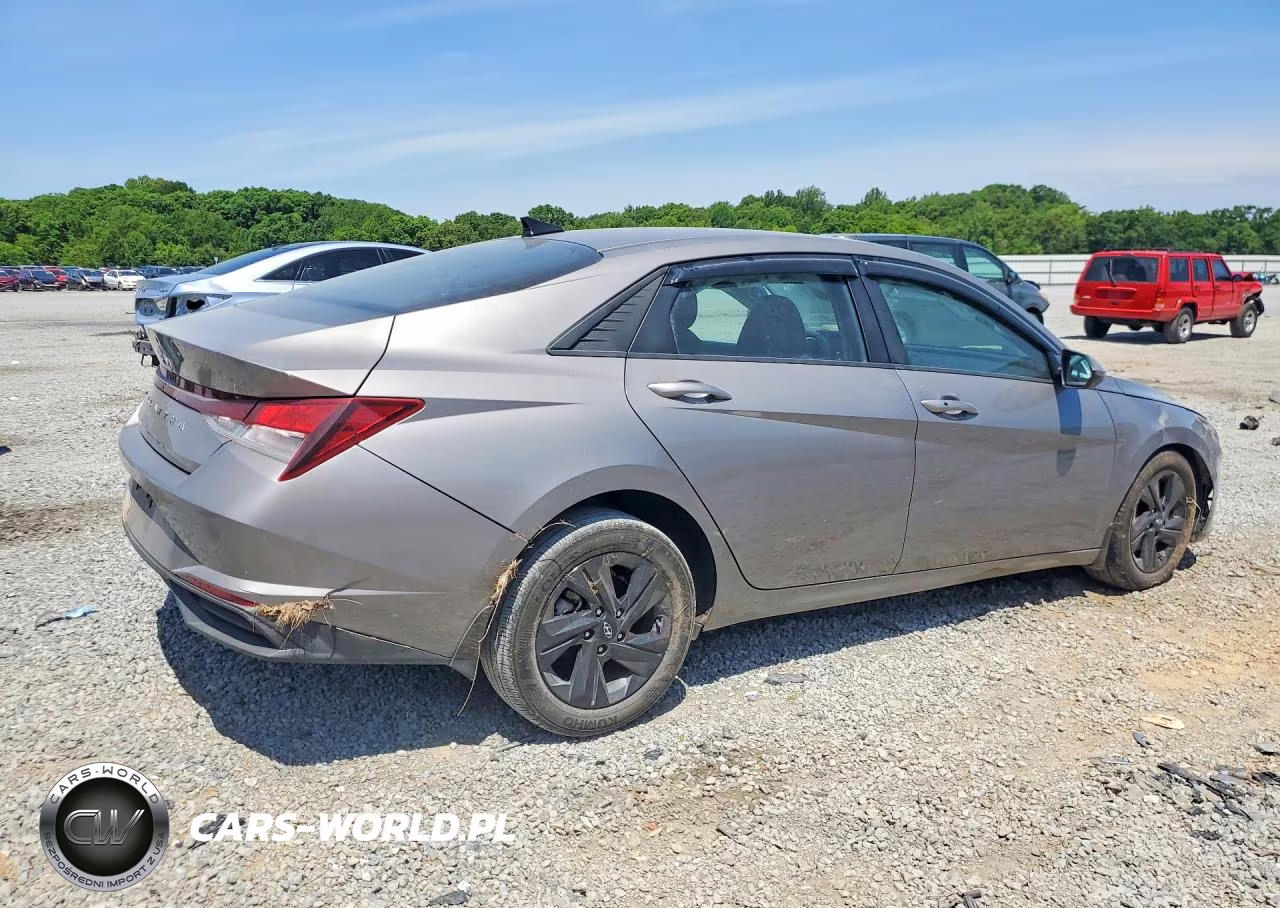 2021 Hyundai Elantra Sel VIN:KMHLM4AG7MU199319 - 3