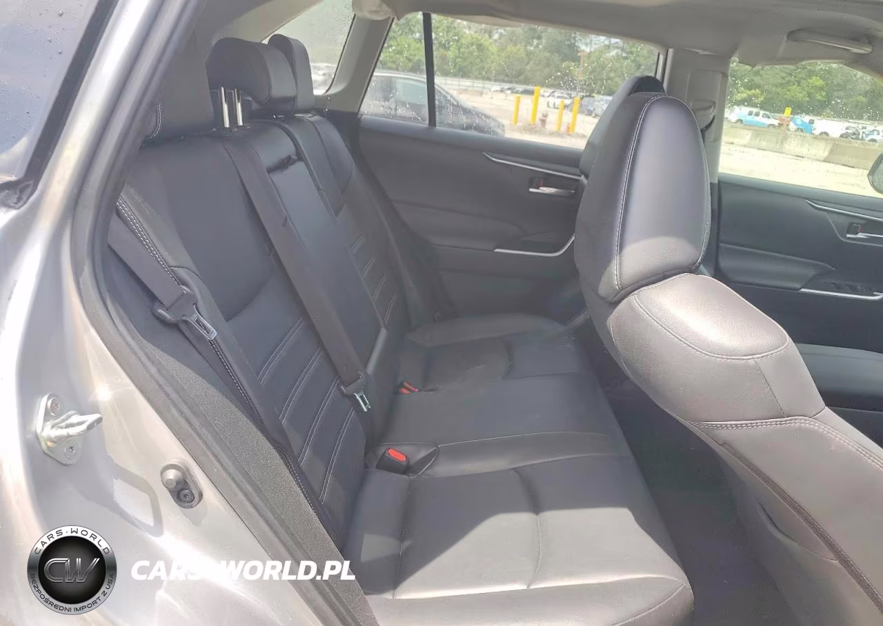 2024 Toyota Rav4 Xle Premium VIN:JTMC1RFV7RJ027091 - 11