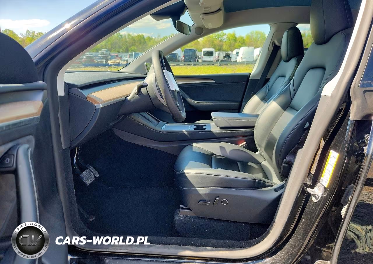2023 Tesla Model Y VIN:7SAYGDEE5PA127171 - 7