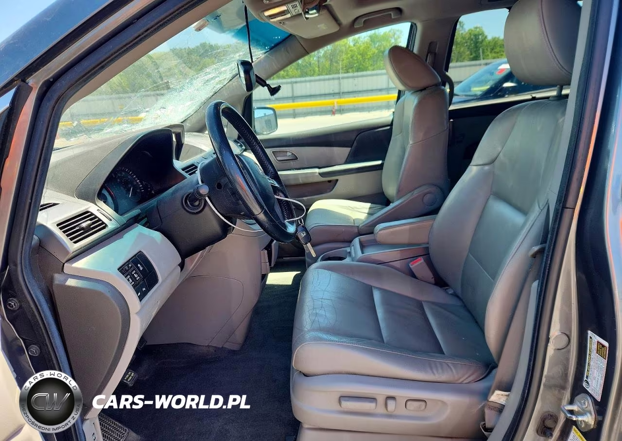 2012 Honda Odyssey Touring VIN:5FNRL5H98CB041576 - 7